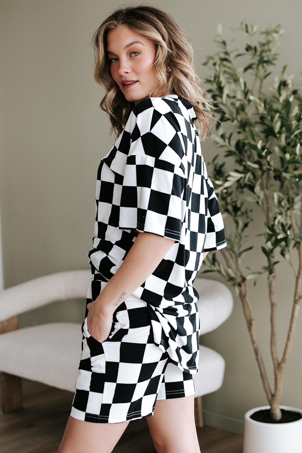Black Checkerboard Print V Neck Loose Tee and Shorts Lounge Set - Image 3