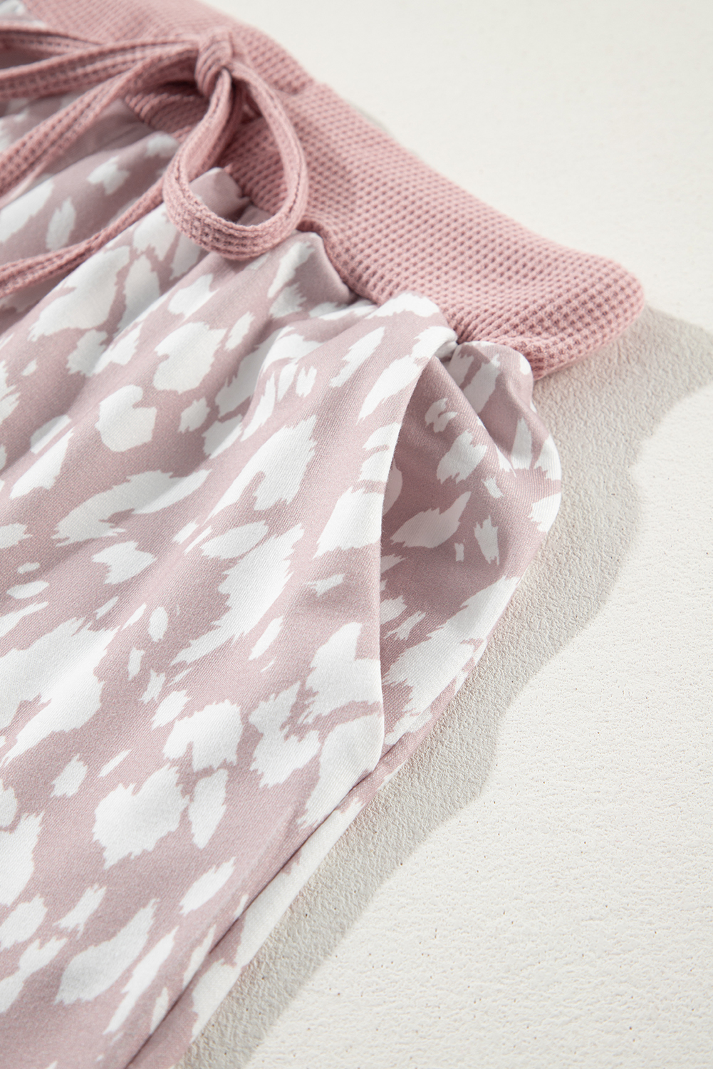 Khaki Classic Leopard Arched Hem Elastic Waistband Casual Shorts - Image 8