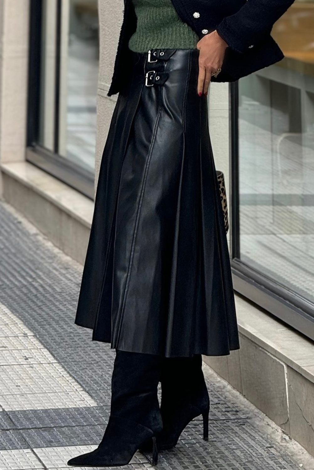 Black Faux Leather Retro Buckle Detail Pleated Stitch Flared Midi Skirt - Image 2