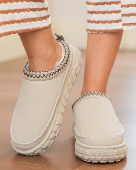 White Contrast Stitch Detail Faux Suede PU Patchwork Plush Winter Clog Slippers