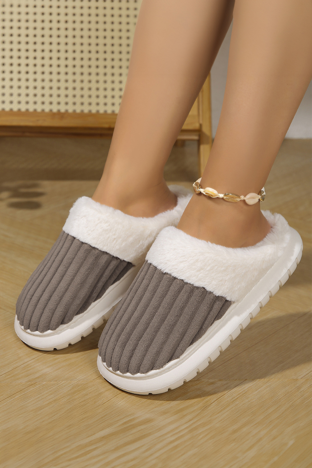 Dark Grey Ribbed Plush Color Block Winter Slippers - Image 4