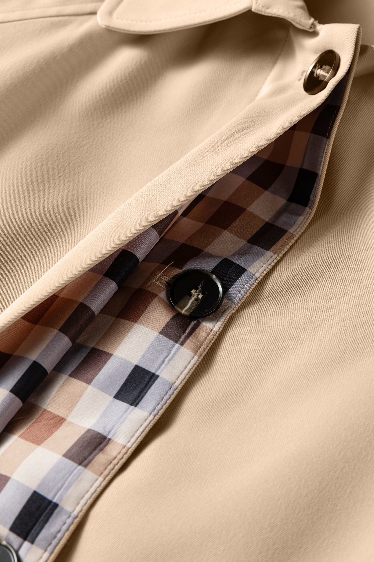 Parchment Plaid Liner Patchwork Single Breasted Trench Coat - Image 9