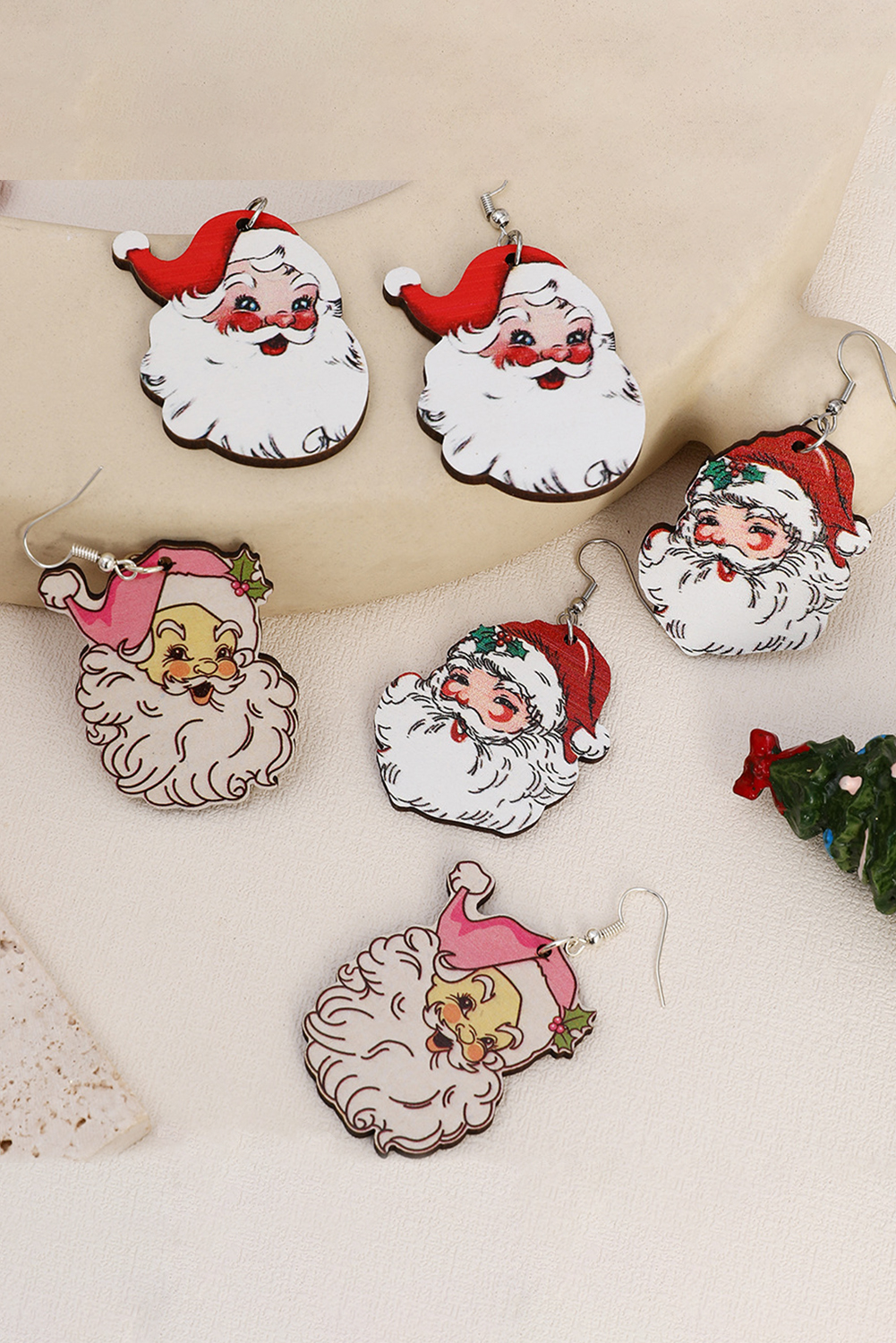 White 3 Pairs Christmas Santa Clause Pendant Hook Earrings - Image 3