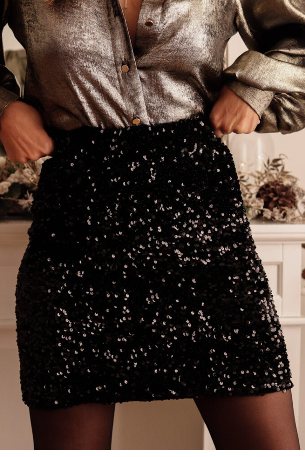 Black Sequin Bodycon Mini Skirt - Image 3