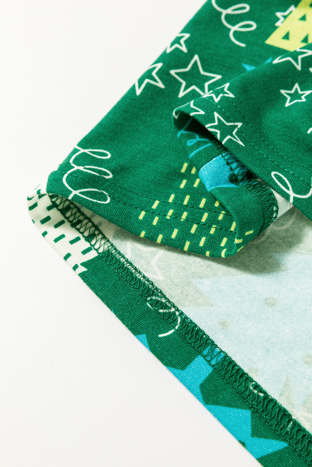 Green Christmas Tree Print V Neck Tee and Pants Lounge Set - Image 8