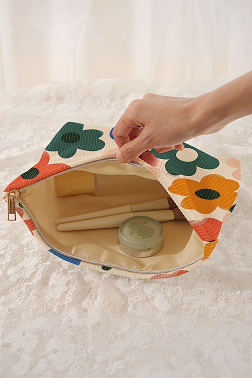 White Floral Print Corduroy Minimalist Storage Bag - Image 4