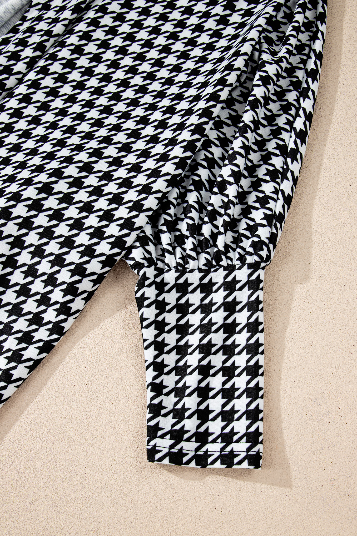 Black Houndstooth Print Open Front Long Dolman Kimonos - Image 11